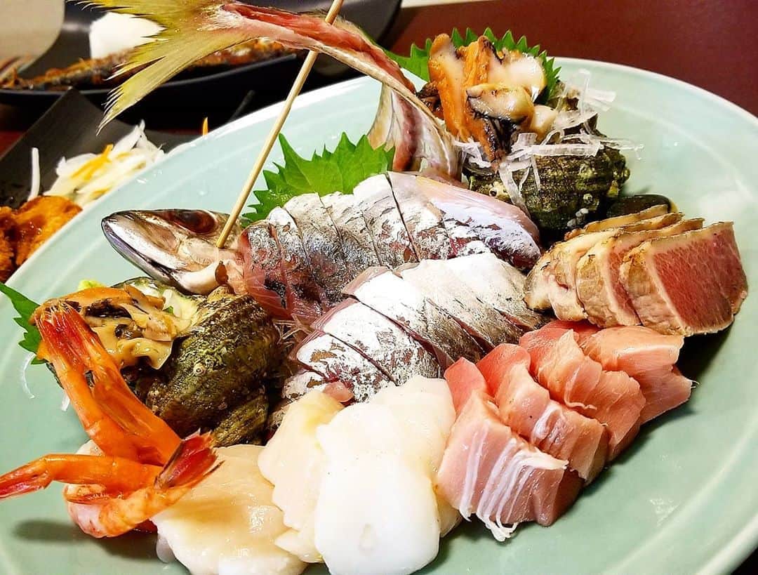 石関友梨のグルメインスタ