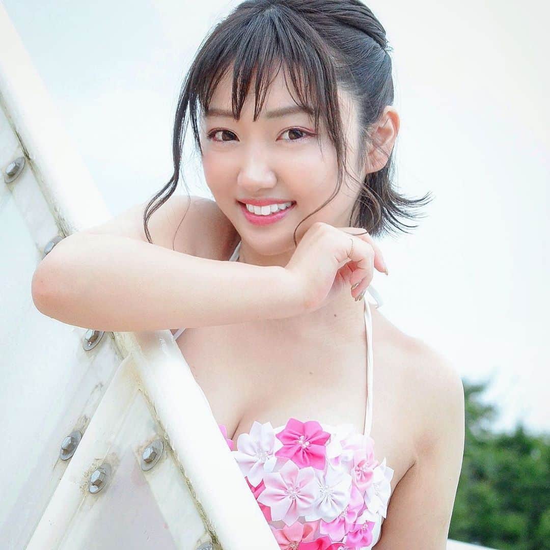 東美希のインスタグラム：「💐💐💐 👙おはなのビキニ👙 . . . #フレッシュ撮影会 #フレッシュ屋外大撮影会 #お花ビキニ #ビキニ  #グラドル自画撮り部 #グラドル　#グラビア　#アクティブキュート」
