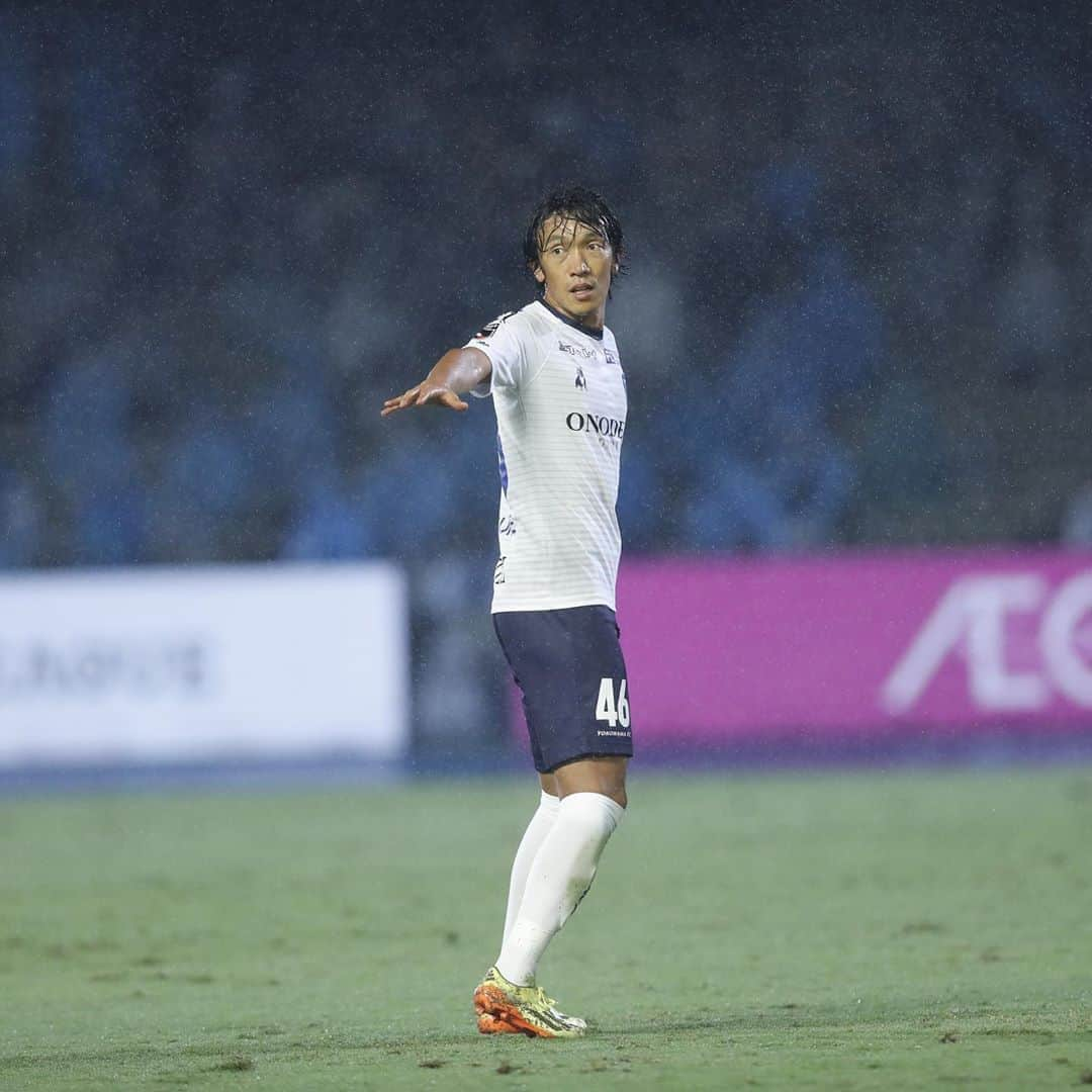 横浜FCさんのインスタグラム写真 - (横浜FCInstagram)「- 2020/9/23 vs KAWASAKI FRONTALE - #yokohamafc #横浜FC #RECORDTHEBLUE #JLEAGUE #三浦知良 #kazuyoshimiura  #中村俊輔 #shunsukenakamura  #松井大輔 @matsuidaisuke_official  @rokutan_13  @tatsuki_seko_6  @masakazu5tashiro  @kobayashi_yuki0718  @shichi_takaaki  @ks080119  @senumayuji_official  @yusukematsuo37」9月23日 23時05分 - yokohamafc_official