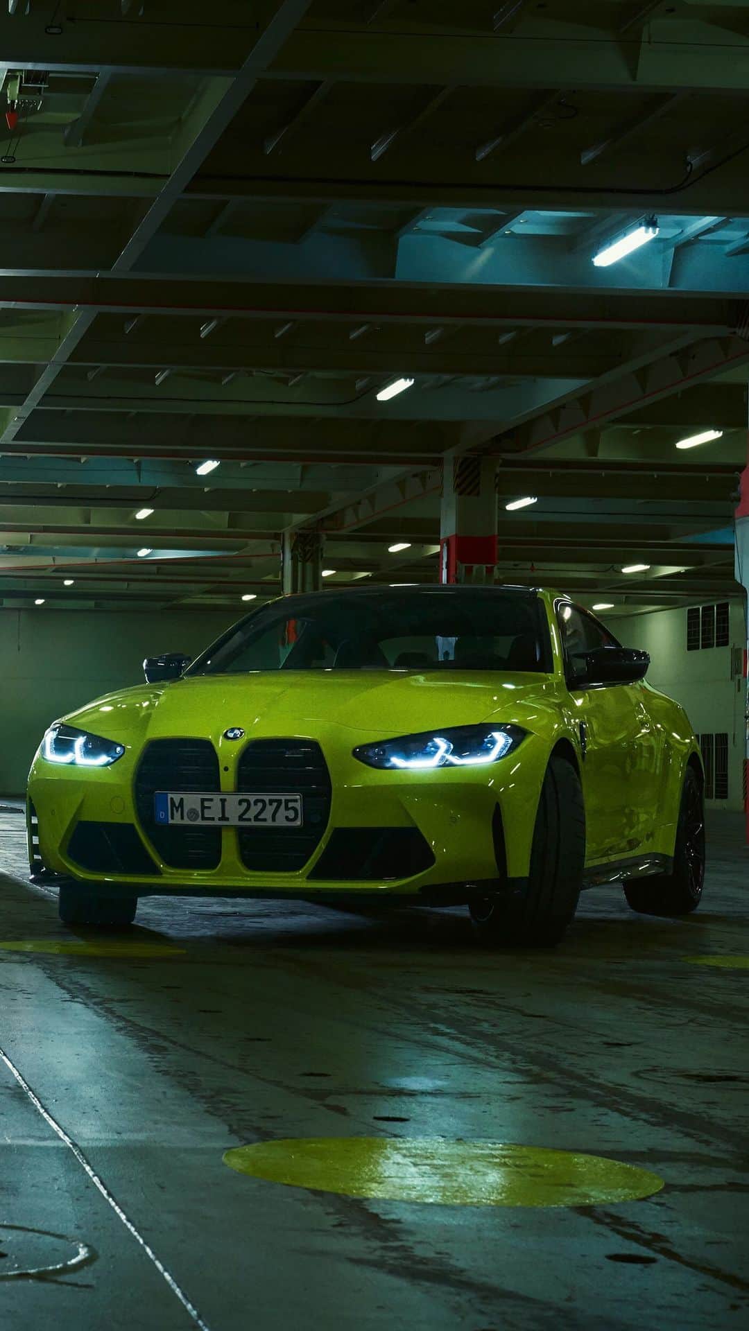 BMWのインスタグラム：「The universe of power really is expanding. BMW Today proudly presents the latest members of the M galaxy. #TheM4 #BMW #M4  __ BMW M4 Competition Coupé: Fuel consumption in l/100 km (combined): 10.2. CO2 emissions in g/km (combined): 234.* Further information: www.bmw.com/disclaimer.  Acceleration (0-100 km/h): 3.9 s. Power: 375 kW, 510 hp, 650 Nm. Top speed (limited): 250 km/h (with optional M Drivers Package: 290 km/h).  BMW M3 Sedan: Fuel consumption in l/100 km (combined): 10.8. CO2 emissions in g/km (combined): 248.* Further information: www.bmw.com/disclaimer.  Acceleration (0-100 km/h): 4.2 s. Power: 353 kW, 480 hp, 550 Nm. Top speed (limited): 250 km/h (with optional M Drivers Package: 290 km/h).  * All performance, fuel consumption and emissions figures are provisional.」