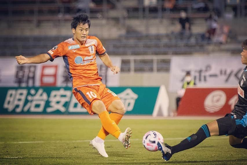 愛媛FCさんのインスタグラム写真 - (愛媛FCInstagram)「Today's match result🍊 愛媛 0-0 新潟 DRAW👊😞  次節は、すぐ！ 🗓9/26（土）19：00 🏟#ニンジニアスタジアム 🆚#ツエーゲン金沢  One today is worth two tomorrow.  引き継ぎご声援を宜しくお願い致します🍊  #dazn  #Jリーグ #明治安田生命j2リーグ  #ehimefc  #愛媛fc」9月24日 0時03分 - ehimefc12