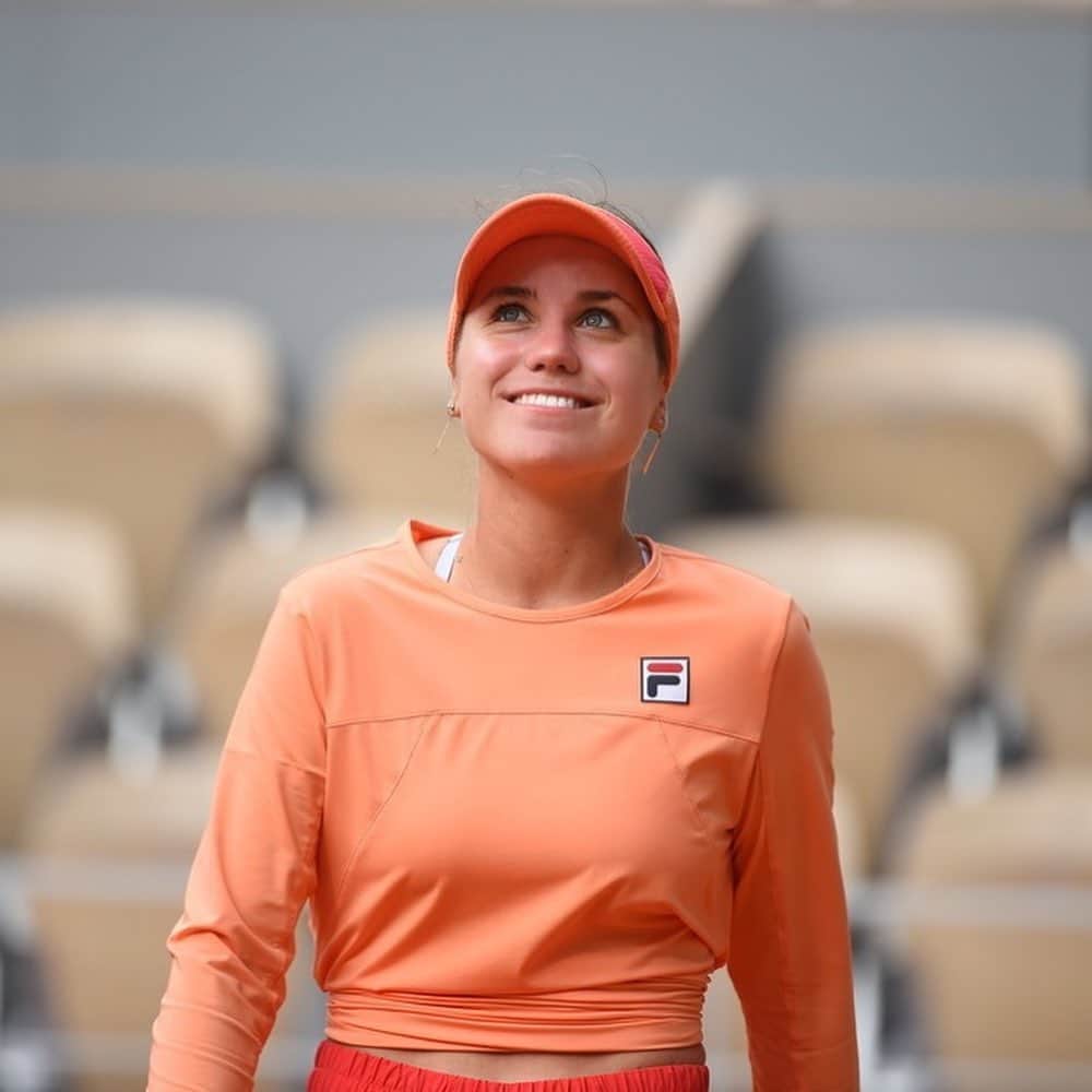 ソフィア・ケニンのインスタグラム：「Love being back @rolandgarros ☺️ #RolandGarros #RG2020」