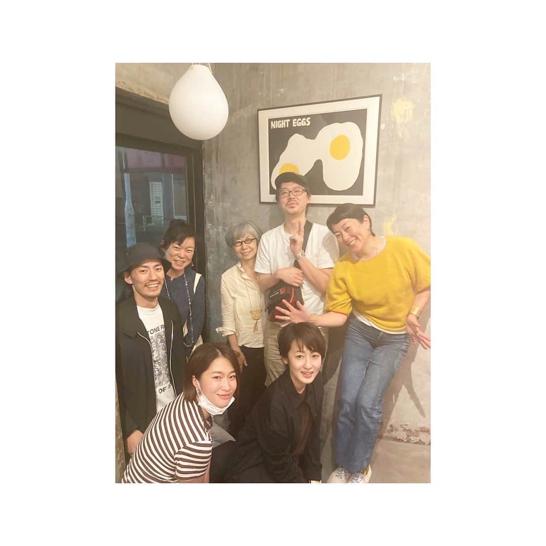 のインスタグラム：「farewell party  濃ゆい時間を共に戦い過ごした仲間は 後々忘れられない旨味時間となるはズ。  あやちゃん送別会は クミコさんのお店で。  皆んなでタイ旅行しているようでした！ 有難うございまた。  #対馬の猪肉美味🐗」