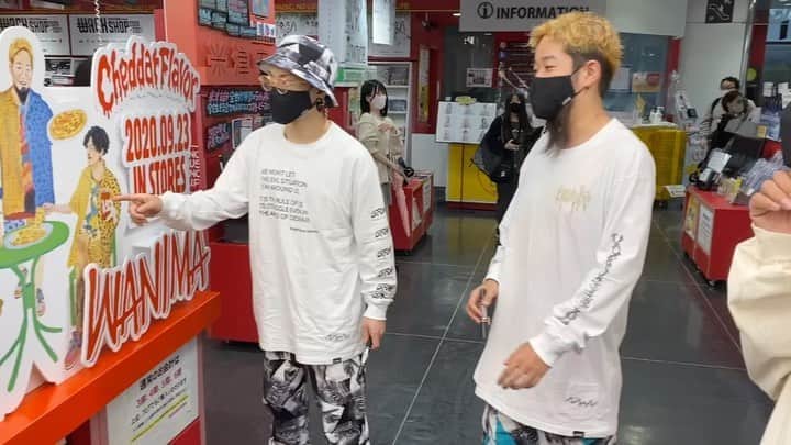 KENTAのインスタグラム：「#WANIMA﻿ #本日発売」