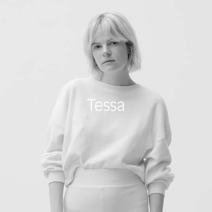 アメリカンビンテージのインスタグラム：「Closer with Tessa. #5 @tessaroserose   Lovers or friends. Parents or children.  Brothers or sisters. This isn’t a campaign. It’s the story of life.  ___ #AmericanVintage #FW20 #CloserWithAmericanVintage」