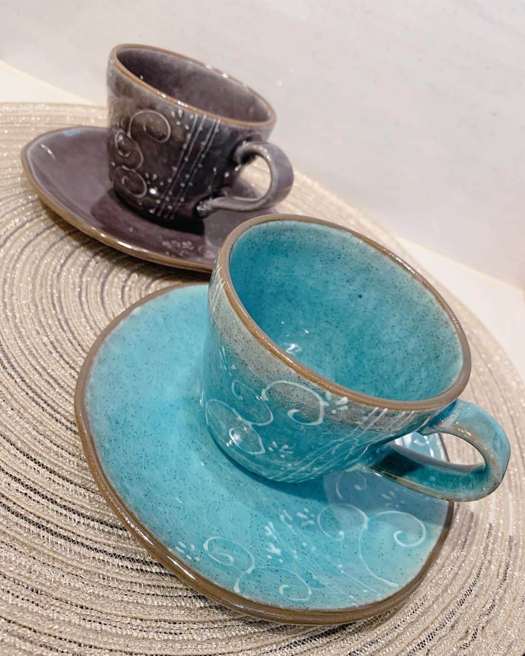 樺島彩のインスタグラム：「コーヒーが大好きなので新しいカップを購入☕️💕可愛い柄と色がお気に入り☺️最近は涼しくなったからホットコーヒーが美味しい季節になりましたね😊  #コーヒーカップ  #美濃焼」