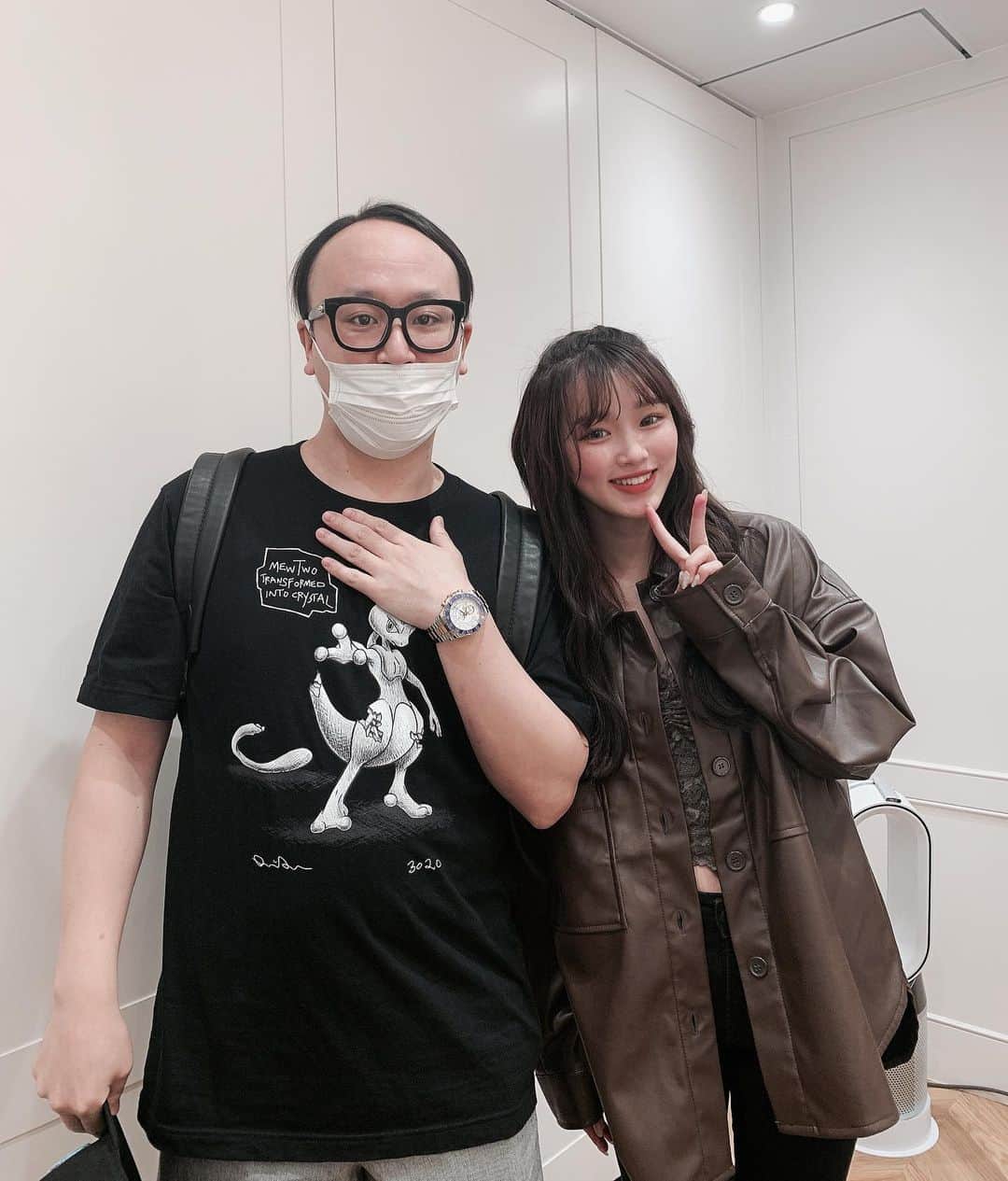 平野夢来（ゆぴぴ）のインスタグラム：「・ ・  #オルガン坂生徒会  でご一緒だったので、、！ 念願のツーショットをたかしさんと撮っていただきました💓💓」