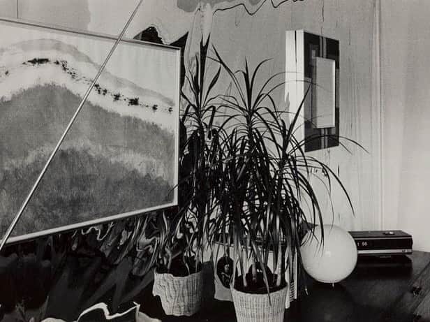 Meganさんのインスタグラム写真 - (MeganInstagram)「Interior of Patricia Feiner's Apartment, 1972 〰 photo Enrico Natali . . . . #enriconatali #interiordesign #mirror」9月23日 18時07分 - zanzan_domus