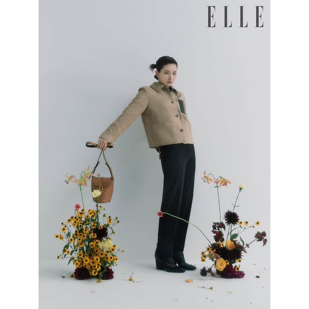 スルギさんのインスタグラム写真 - (スルギInstagram)「@ellekorea @ferragamo  엘르 10월호」9月23日 18時14分 - hi_sseulgi