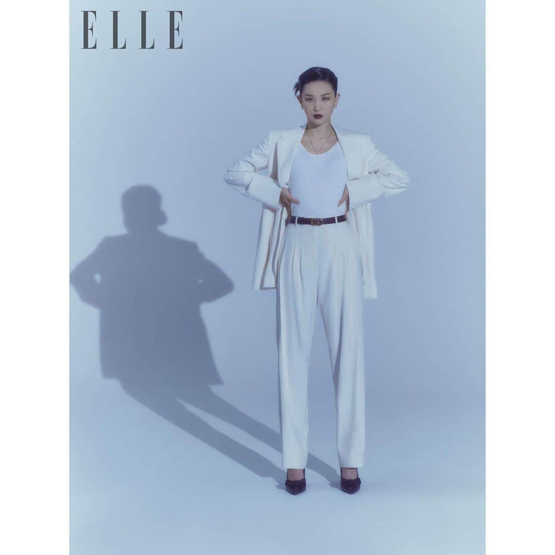 スルギさんのインスタグラム写真 - (スルギInstagram)「@ellekorea @ferragamo  엘르 10월호」9月23日 18時14分 - hi_sseulgi