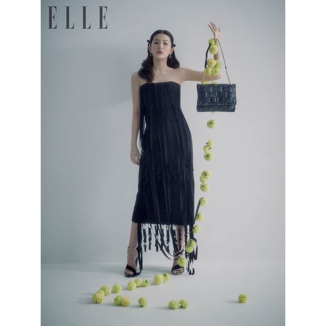 スルギさんのインスタグラム写真 - (スルギInstagram)「@ellekorea @ferragamo  엘르 10월호」9月23日 18時14分 - hi_sseulgi