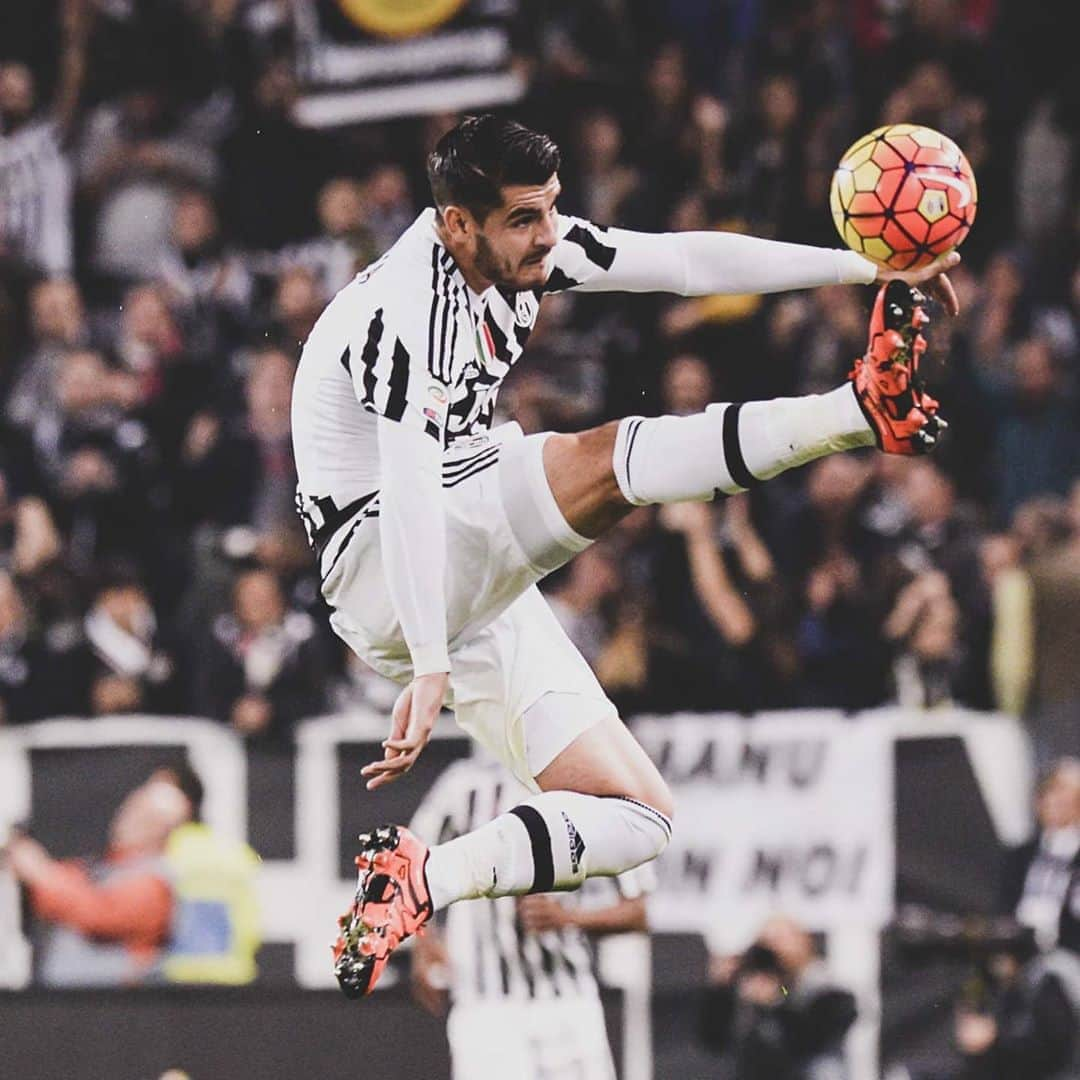 ユヴェントスFCさんのインスタグラム写真 - (ユヴェントスFCInstagram)「𝟵 unforgettable moments ❤️  Make us dream again, @alvaromorata! ⚽   #MoreMorata #LiveAhead」9月23日 18時19分 - juventus