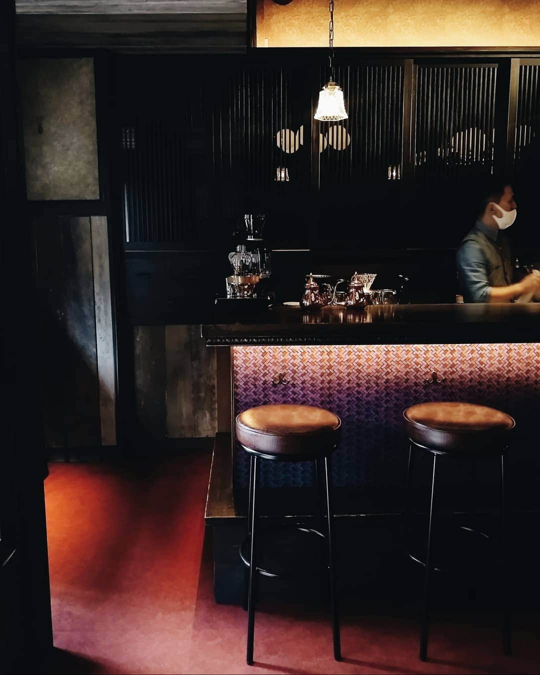 kei_pqのインスタグラム：「☕coffee break 奥渋にオープンしたThe Bellwoodに初訪問。 コールドブリュー&限定の納豆バター小倉サンド。 納豆テイストのバター😳と365日のクロワッサンそして大粒あん、口に入れると絶妙な美味しさ。」