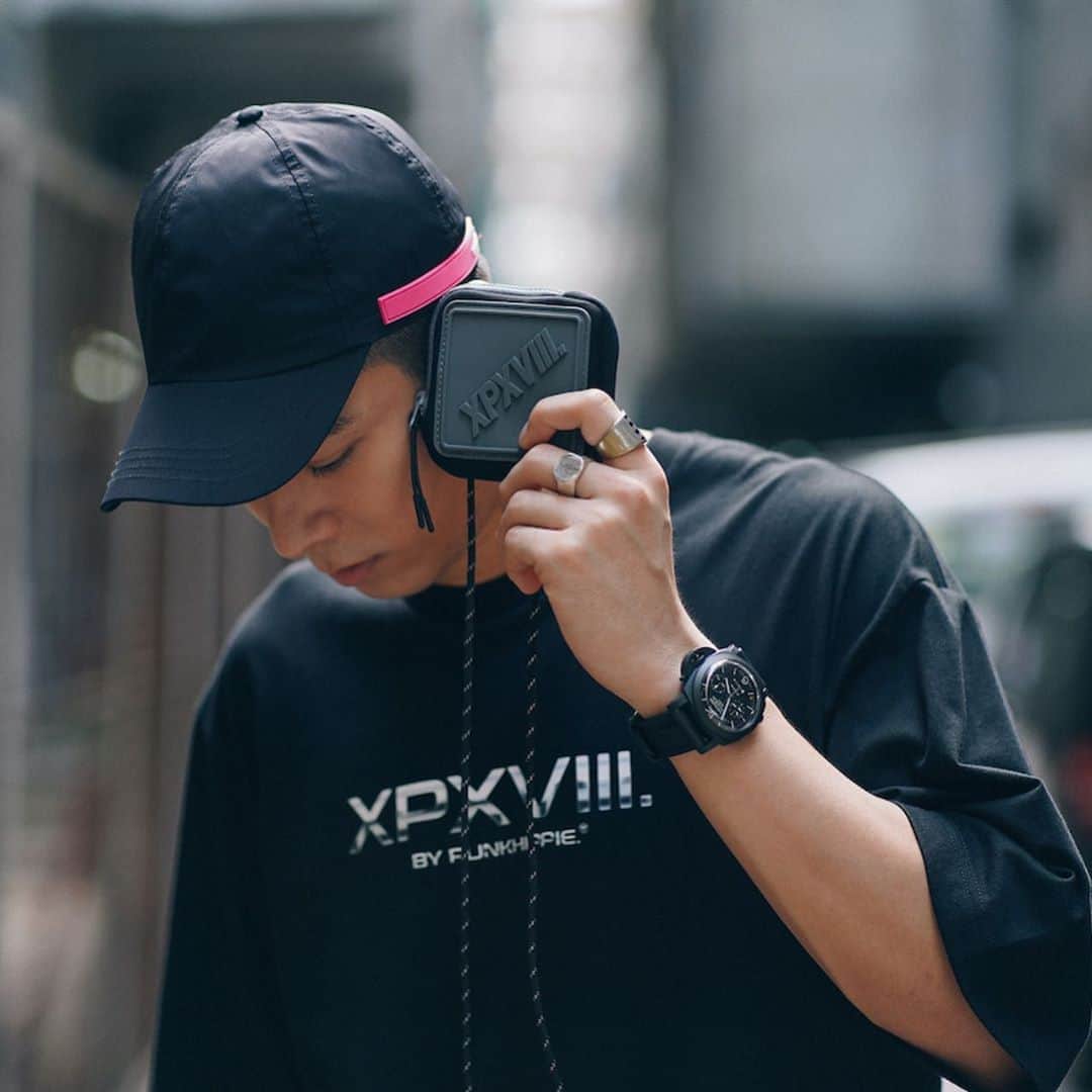 チャウ・パッホウのインスタグラム：「XPX New launch @xpxviii   www.xpx8.com official website  www.xpxviii.com Taobao」
