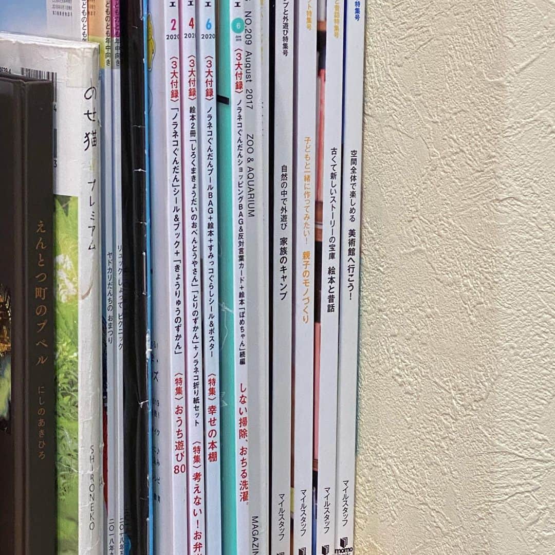 のインスタグラム：「美容室で「何か読みますか？」って聞かれたんで、 「あ、じゃあ、あの家康のキャンプお願いします」って言ったら違った。 どうやらちょっと疲れてるみたい笑 ・ #家康のキャンプとは」