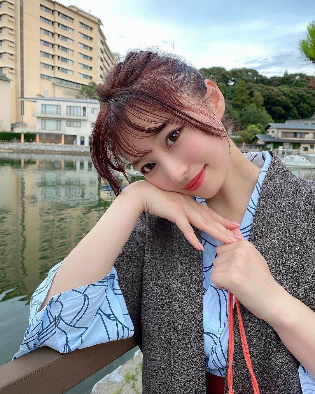 のインスタグラム：「.﻿ ちょっと久々の投稿🤍﻿ 元気です🥺🤍 ﻿ #お出かけしたい #♨️」