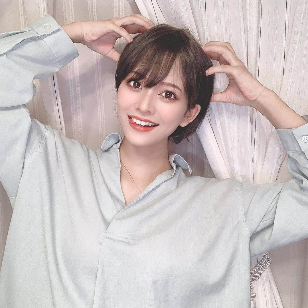 のインスタグラム：「ショートの勇気ないからウィッグで試してみた☺️ . . .  #ご挨拶 #beautycam #camera #japan #japanese #japanesegirl #likeme #love #smile #ビジョビ @b_b_j.j #instagram #instalike #girl #ilovejapan #followme #愛知 #tiktok #tiktoker #tiktokjapan #加工 #自撮り」