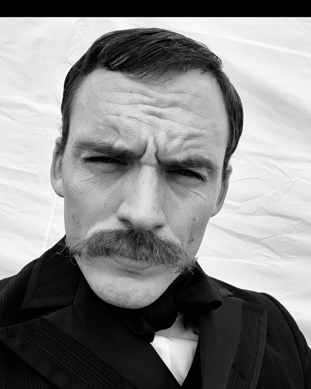 サム・クラフリンのインスタグラム：「Meet the Mycroft Moustache.  Watch Enola Holmes on Netflix. Out now.  @netflixfilm」