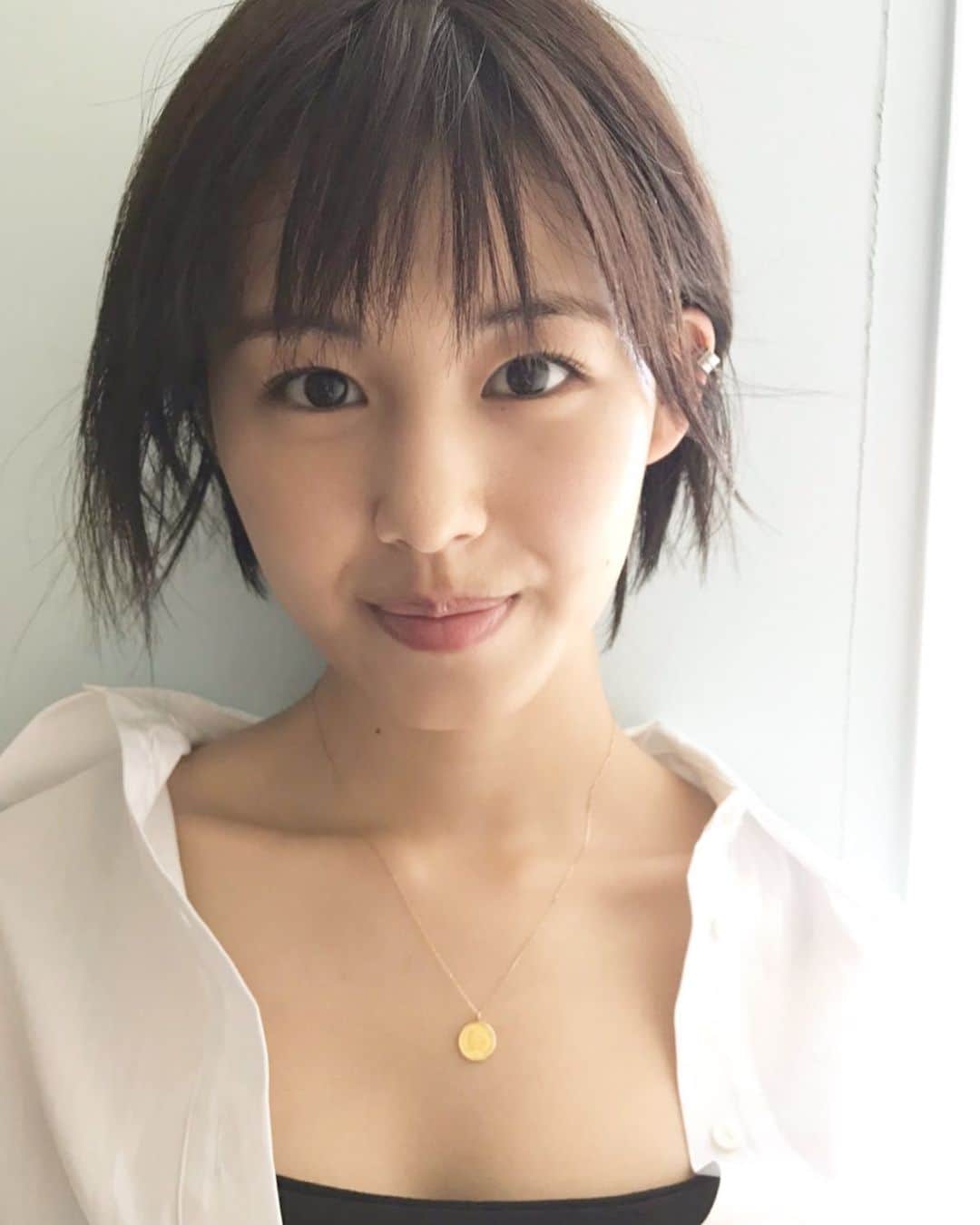 竹内愛紗のインスタグラム：「. 9月23日本日発売です📣😊 #BARFOUT」