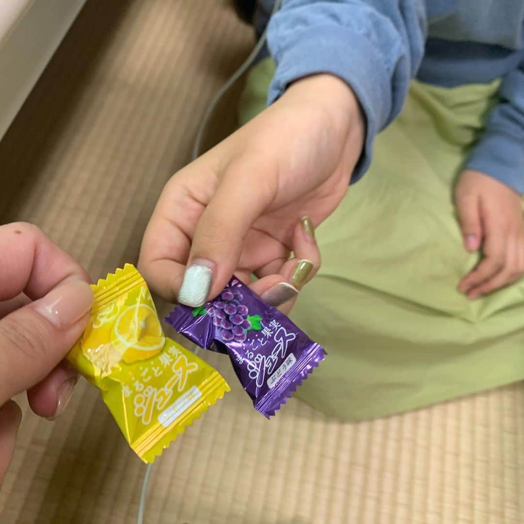 山下恵奈のインスタグラム：「「あめちゃん食べとくのが秘訣やねん」」