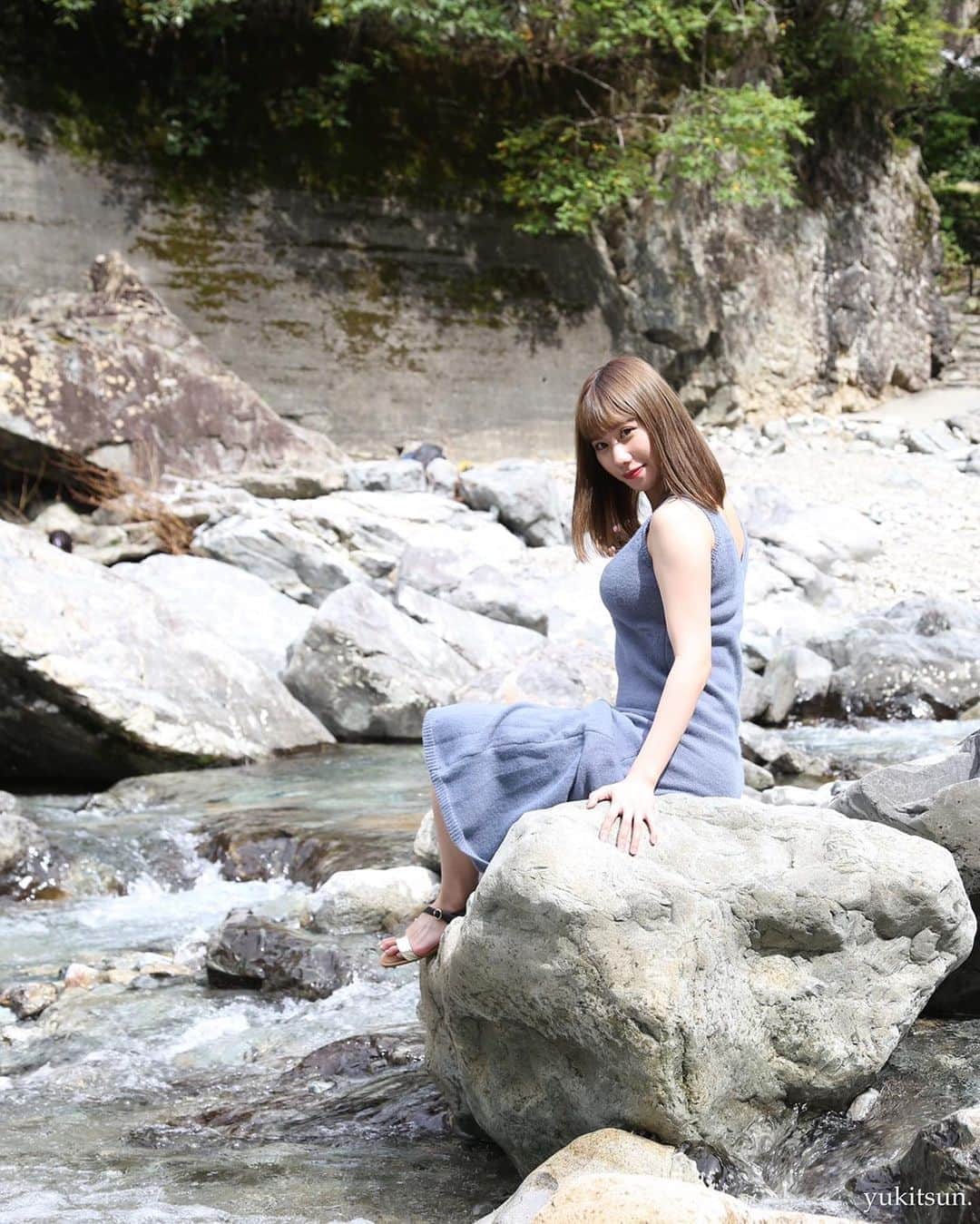 石田優美さんのインスタグラム写真 - (石田優美Instagram)「﻿ ﻿ ﻿ ﻿ 気温が気持ちよかった〜😌✨﻿ ﻿ ﻿ ﻿  #自然 #川の水が綺麗 #癒された #ゆきつんカメラ」9月23日 19時57分 - yu_mi_1012