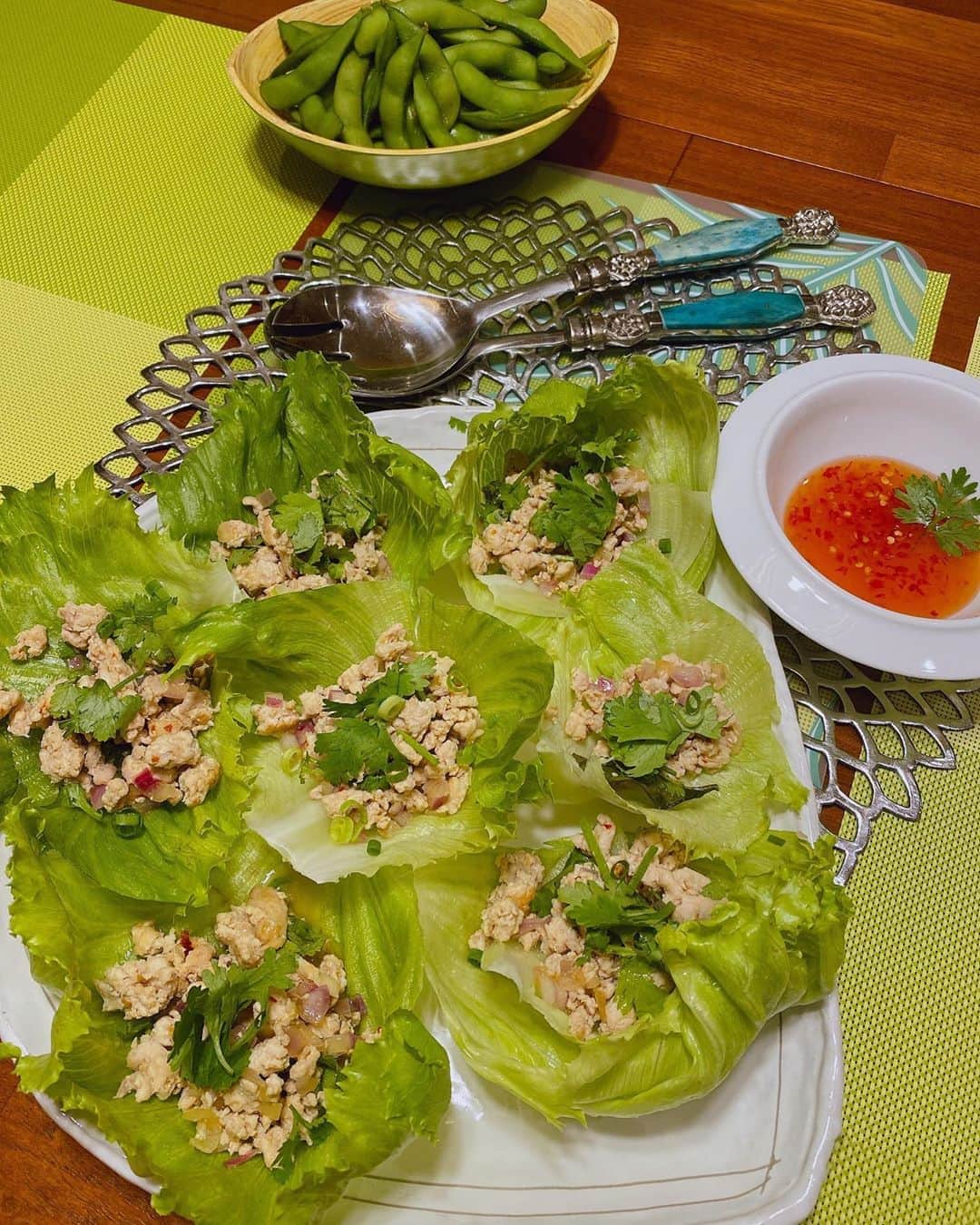 早見優さんのインスタグラム写真 - (早見優Instagram)「Larb chicken lettuce wrap  #yummy  #thaisalad  #larbgai  #lettucewraps  #レタス巻き  #keto」9月23日 20時35分 - yuyuhayami