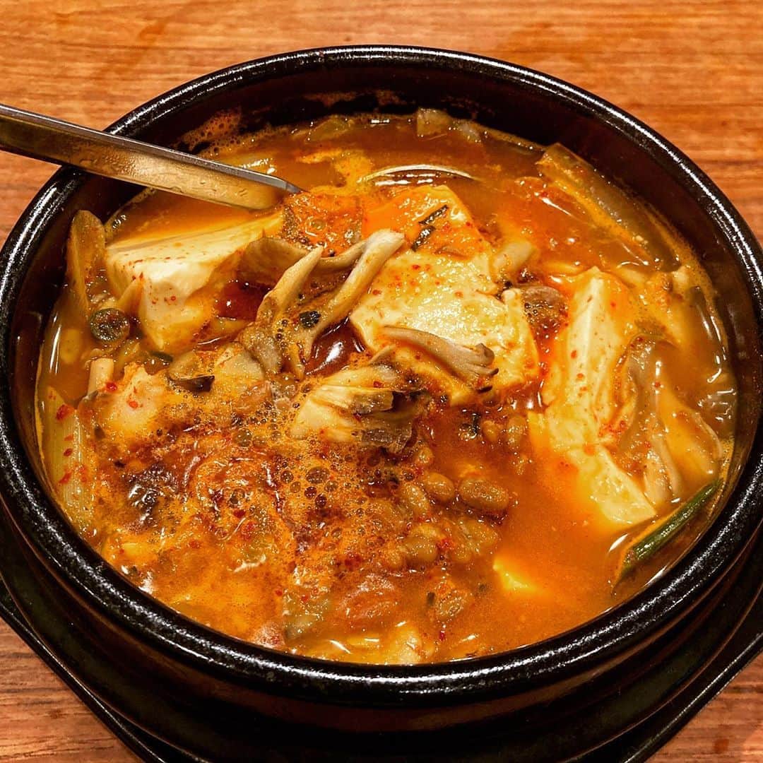 桜井誠のインスタグラム：「久々に家で納豆純豆腐 マシソヨ〜 #梨泰院クラス」