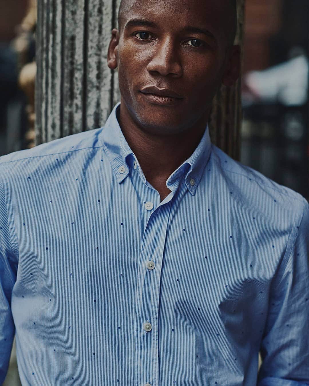 ハケットのインスタグラム：「Sometimes, it’s the simple pieces that count the most. Explore our range of shirts – which include this fil coupé piece from our new collection. #STAYHackett」