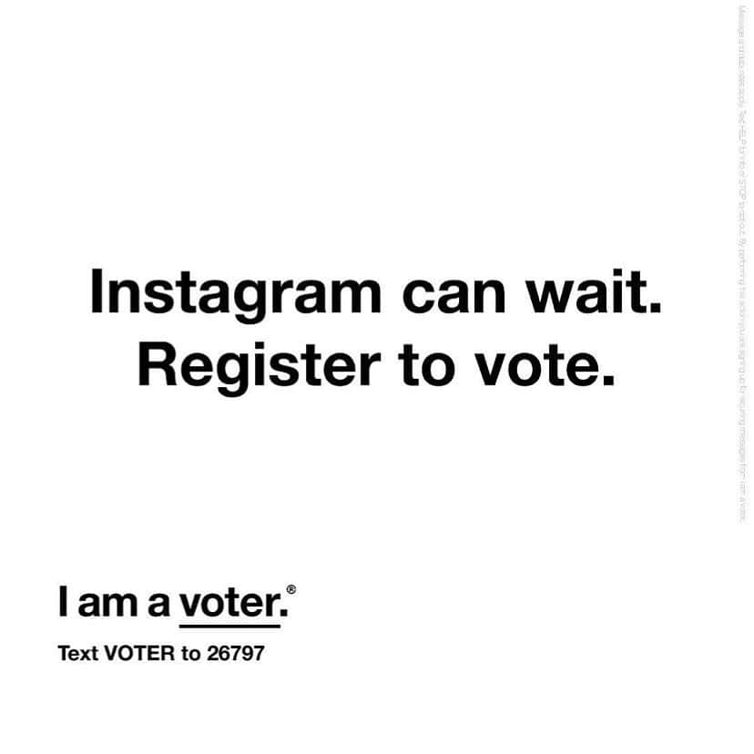 カーラ・ソウザのインスタグラム：「Are you registered to vote? Yesterday was #NationalVoterRegistrationDay, but you can register to vote in some states up until November 3rd! Text VOTER to 26797 ASAP to make sure you are registered to vote and to receive all important election information.  If you are already registered, text VOTER to 26797 to find out if you are eligible to vote early or to vote by mail and request your mail-in ballot. #iamavoter (thank you @violadavis for sharing this message!)」
