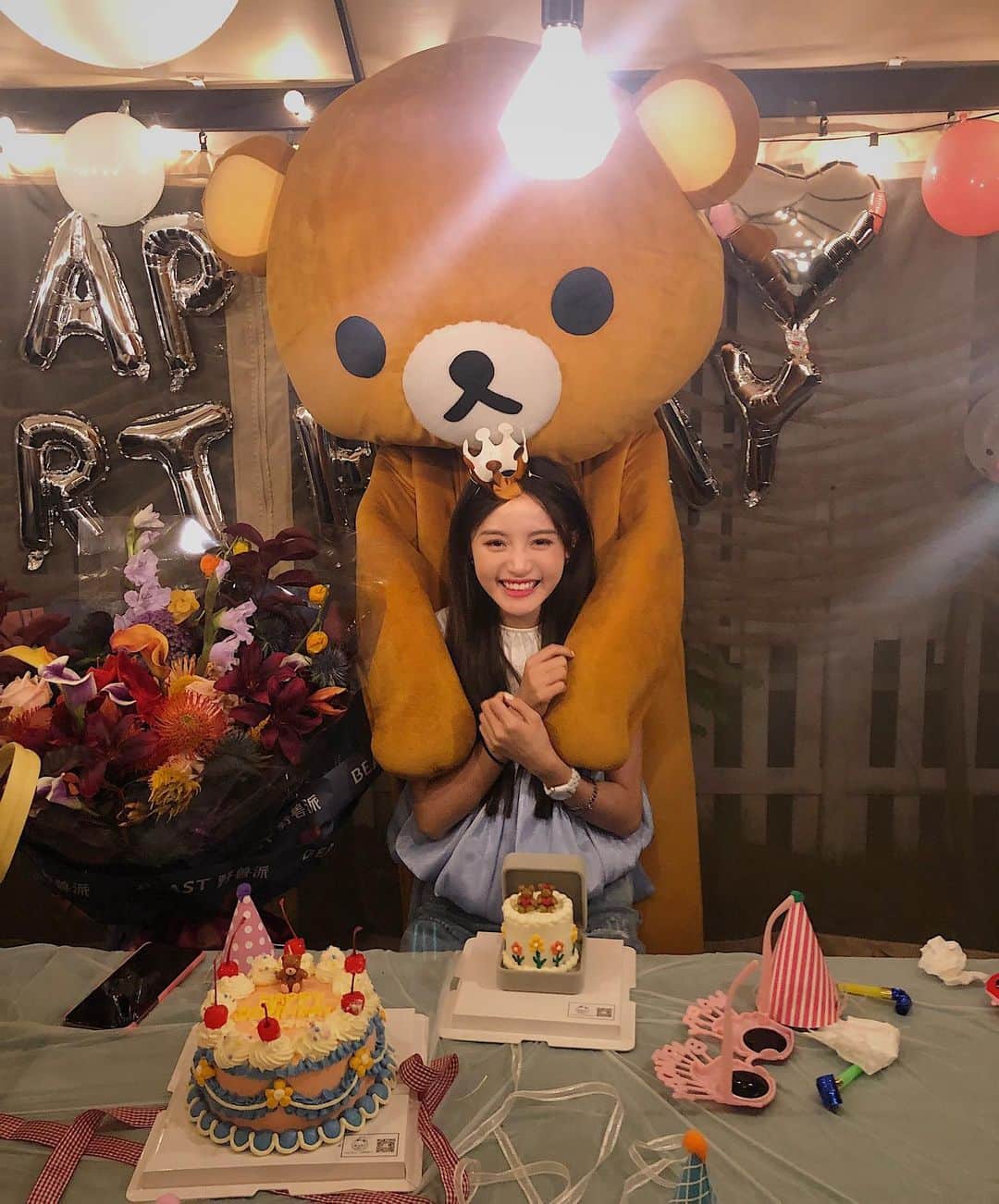 リン・シャオザイのインスタグラム：「我的小熊 🐻」