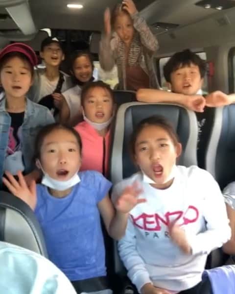 レベッカ・キムのインスタグラム：「ㅋㅋㅋㅋㅋㅋㅋㅋㅋㅋㅋㅋㅋㅋㅋㅋㅋ#summerhate #swipetoseewhathappensnext」