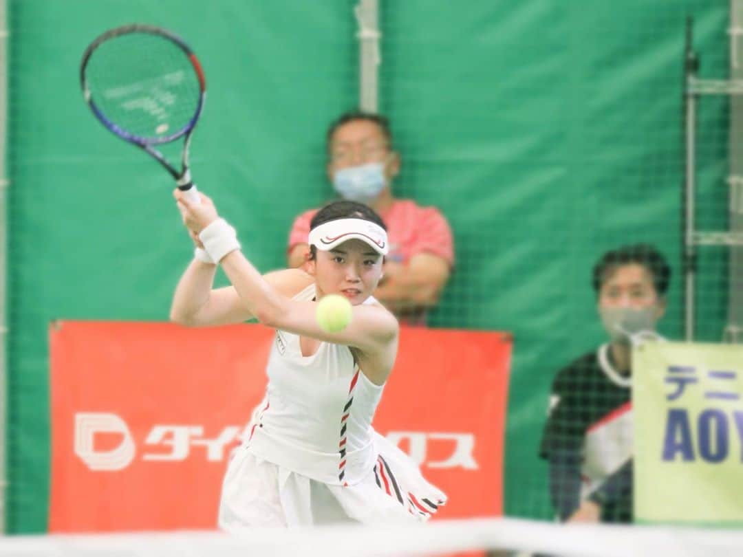 荒川晴菜のインスタグラム：「今日はテニスの日ですね🎾 #テニスの日」