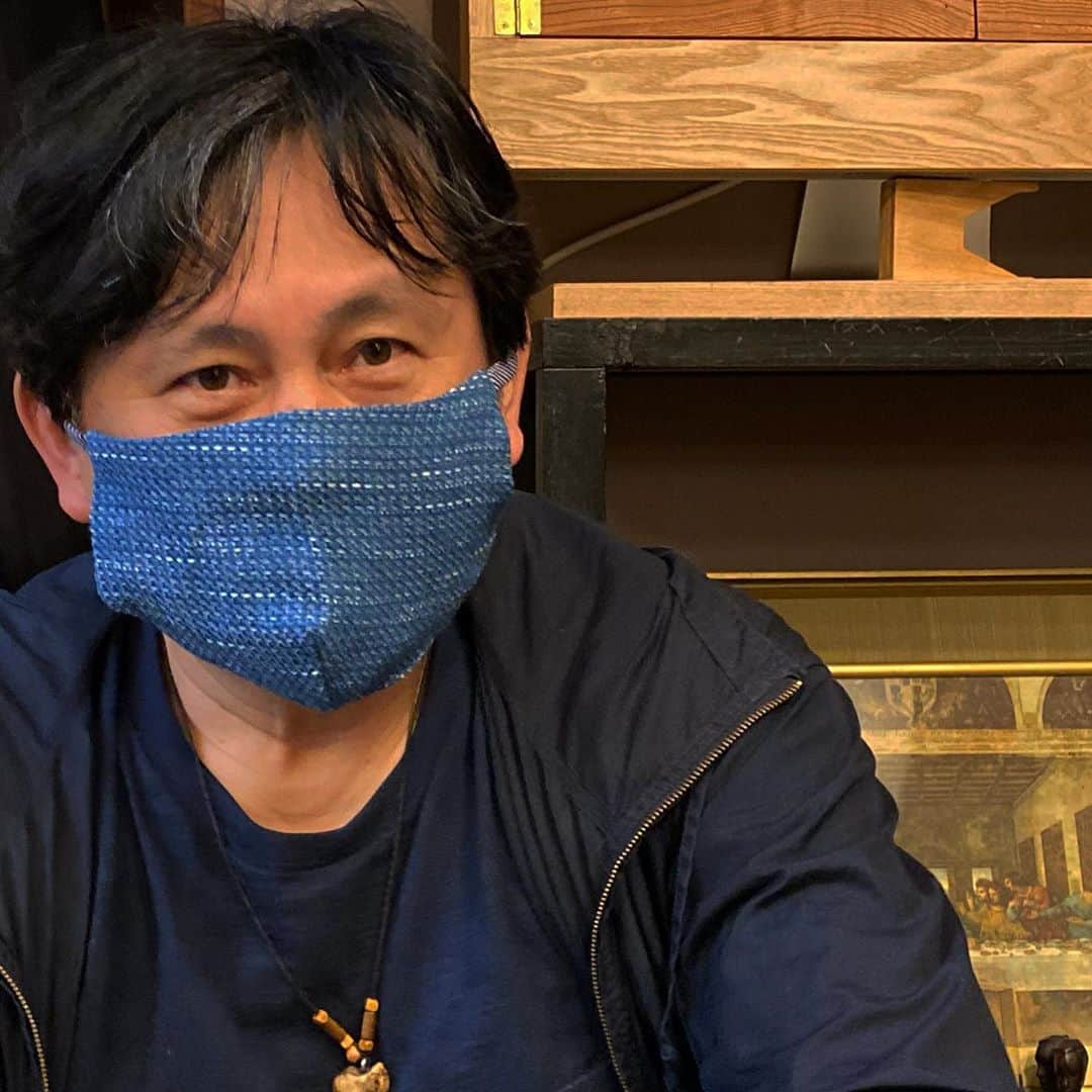 巻上公一さんのインスタグラム写真 - (巻上公一Instagram)「素敵なマスク 大きさも調整していただきました。」9月23日 22時07分 - koichimakigami