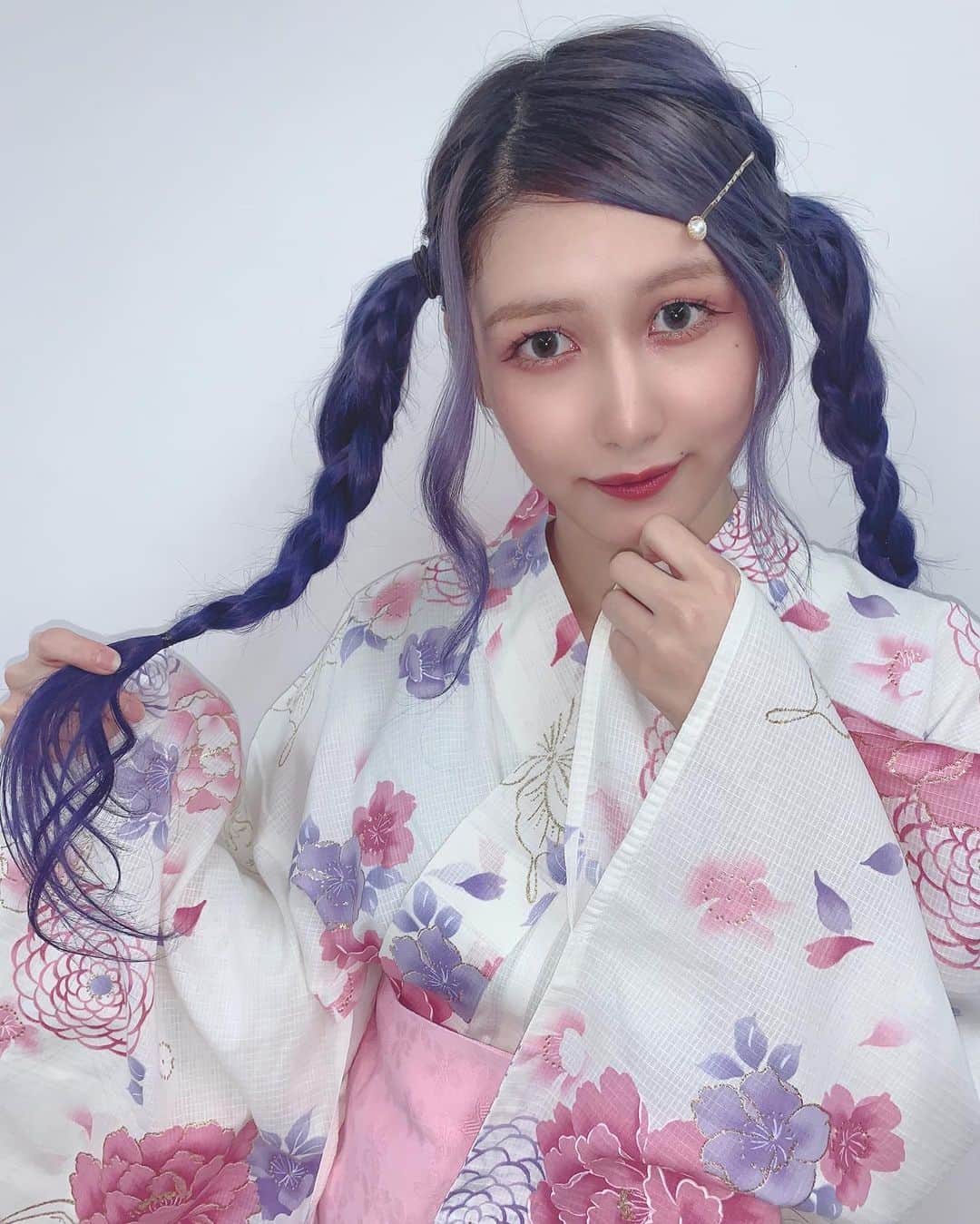 仮眠玲菜のインスタグラム：「🌸🤍💜  #浴衣 #アイドル  #MIGMASHELTER #ミグマシェルター」