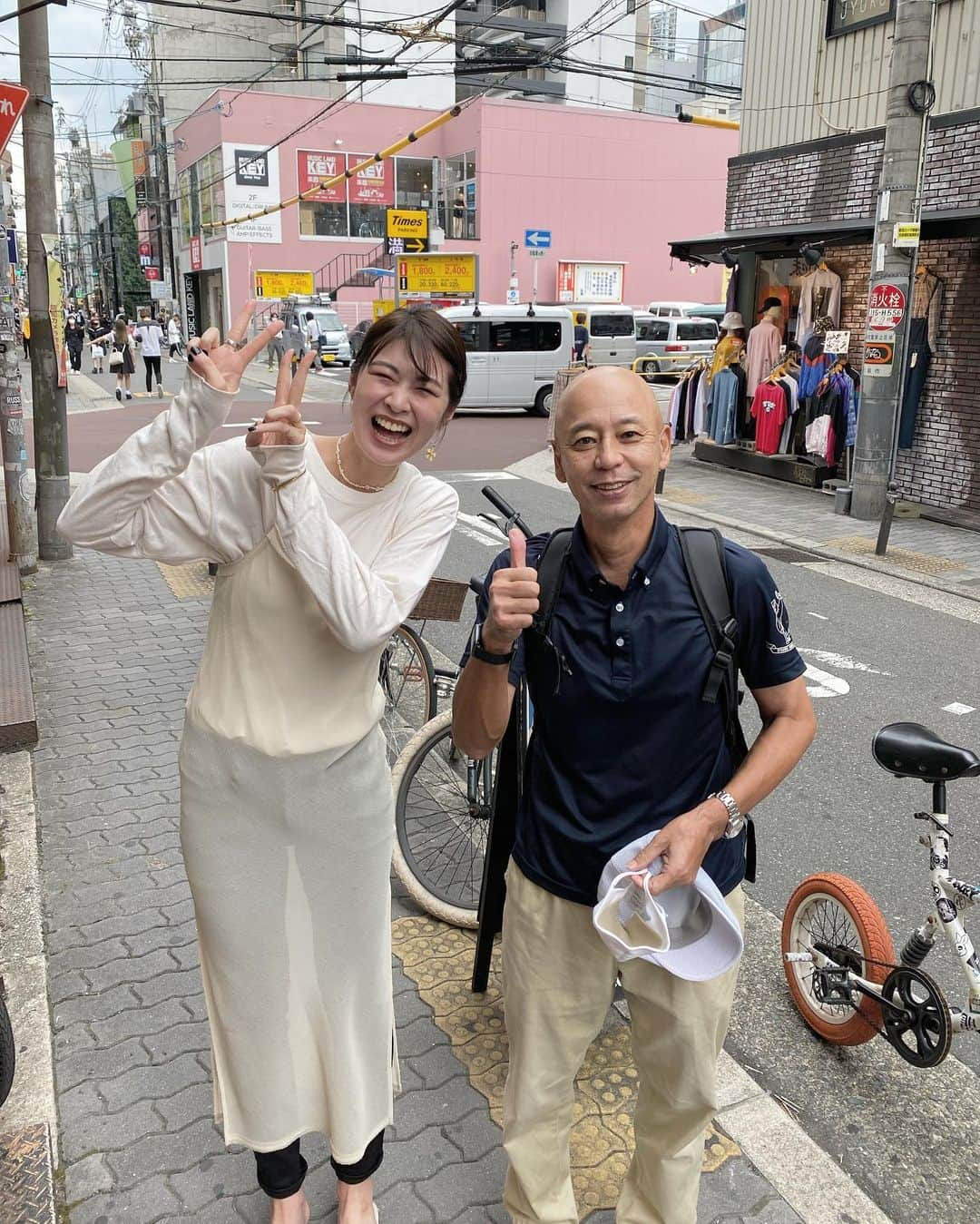 木村沙織さんのインスタグラム写真 - (木村沙織Instagram)「. バッタリ若森さんに会ってびっくり〜😂💞 . . #柳本監督時代のトレーニングコーチ🏐」9月23日 22時27分 - saoriiiii819