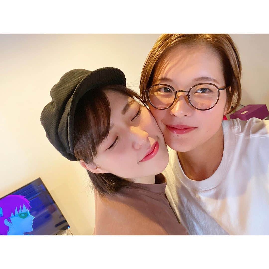 持田早智のインスタグラム：「. たまにはメガネもいいよね👓 . 次の予定も楽しみ👭 . #いっぴい #斉木楠雄のψ難 #時差投稿」