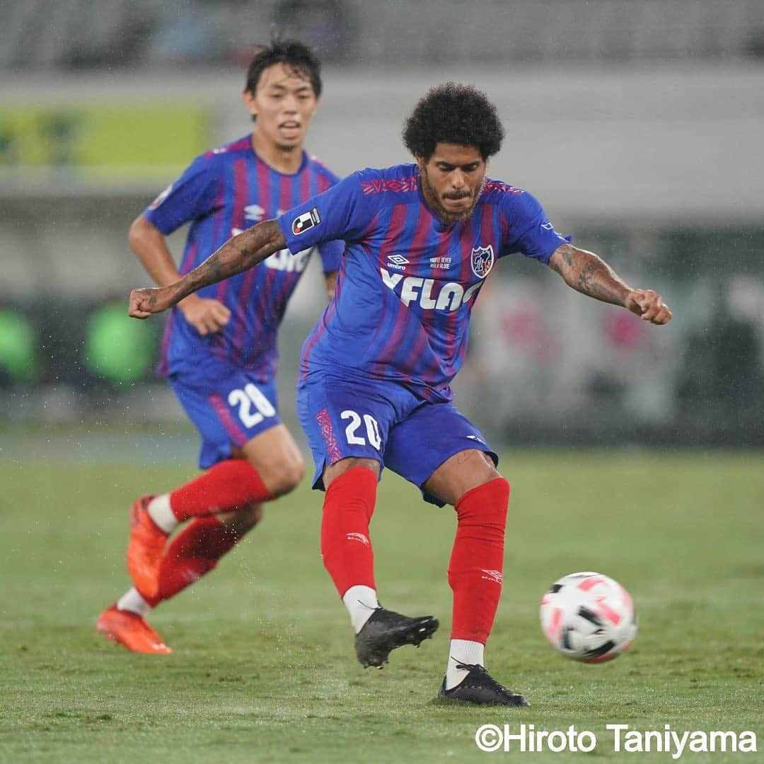 Goal Japanさんのインスタグラム写真 - (Goal JapanInstagram)「. ＼🔵上位対決を制したのは #FC東京🔴／ 堅守・C大阪から2点を奪って完封勝利！ (Photo: Hiroto Taniyama) . 🇯🇵#明治安田生命J1リーグ 第18節 🆚FC東京 2-0 セレッソ大阪 ⚽️#ディエゴオリヴェイラ (63分)、#アダイウトン (66分) . #soccer #football #jleague #J1 #fctokyo #tokyo #goaljleague #サッカー #フットボール #Jリーグ #明治安田生命Jリーグ #⚽」9月23日 22時45分 - goaljapan