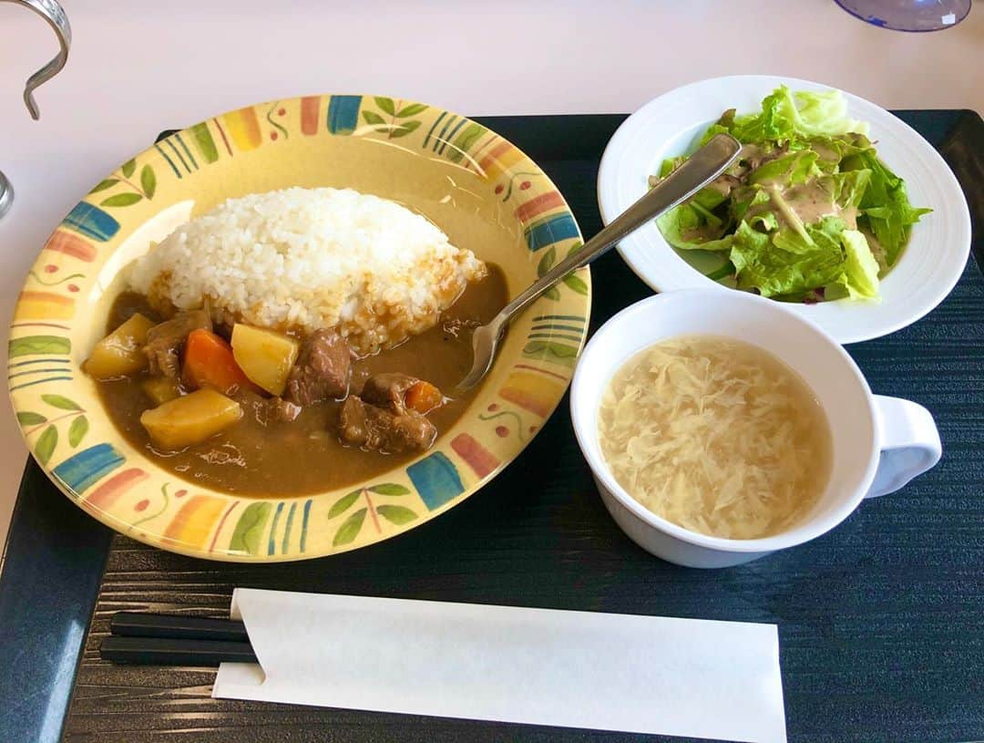 大西宏幸さんのインスタグラム写真 - (大西宏幸Instagram)「防衛省の食堂で食べたカレー やっぱり自衛隊はカレーやね。 それも具以外は飲み物やったりする笑 #大西宏幸 #衆議院議員 #大阪1区 #防衛大臣政務官 #自衛隊カレー」9月23日 22時51分 - hiroyukionishi