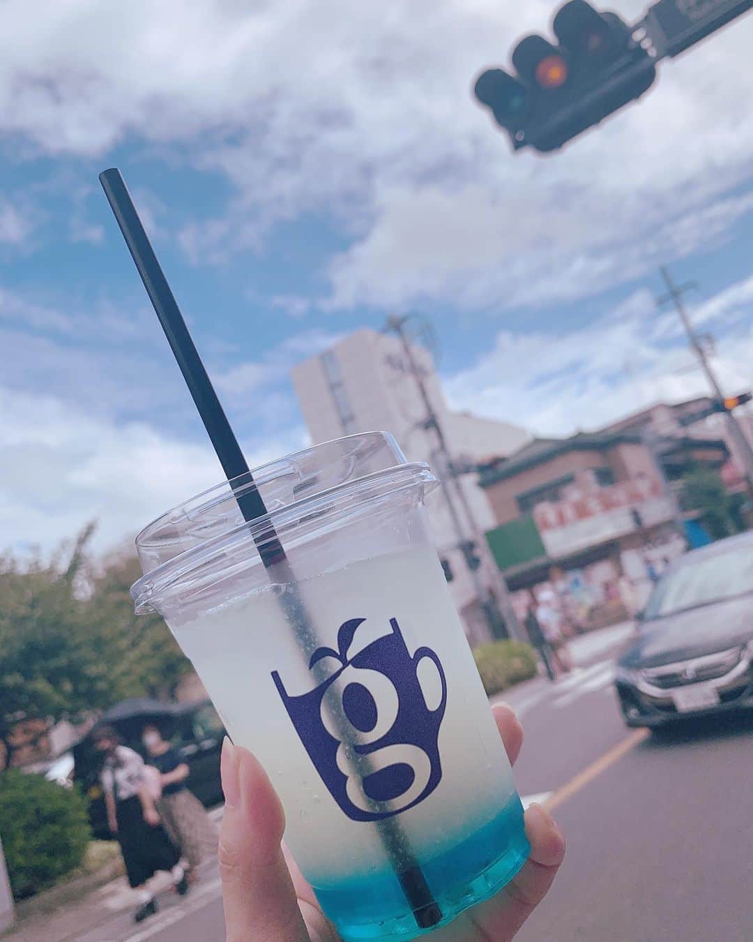 松田実里のインスタグラム：「夏が終わったね。﻿ 嬉しいようで、﻿ 寂しいようで、﻿ ﻿ 1ヶ月先の状況がわからない世の中も、﻿ そんなに悪くない﻿ ﻿ そういう状況になって初めて一歩踏み出せた人もいるのではないかと。﻿ ﻿ 良くない日もあれば﻿ いい日もありよね。﻿ ﻿ ﻿ 明日いい日になーれ﻿ ﻿ ﻿ ﻿ #lemonade #juice #sunny﻿ #Japan #trip #photography﻿ #Instagram #instagood #instalike ﻿ #love #photo #fashion #F4F ﻿ #フォロミー #팔로우 #셀카 #일상 #松田実里 #舞台﻿ #カフェ巡り #おしゃれ #お洒落 #撮影 ﻿ #撮影モデル #フォトジェニック #旅行」