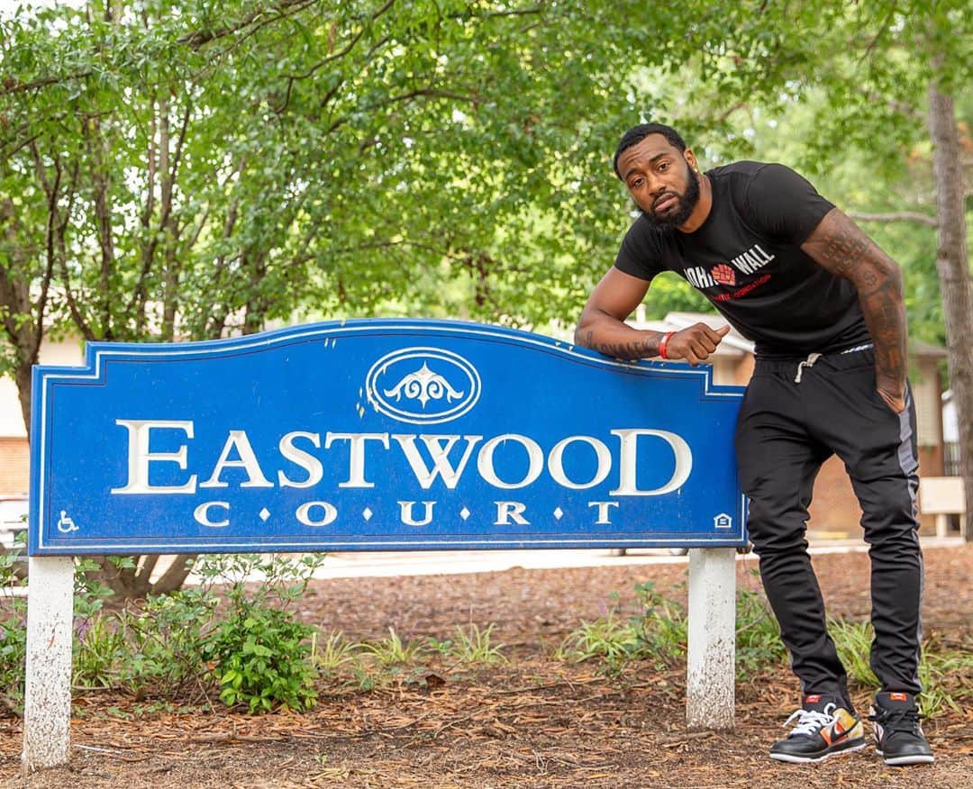 ジョン・ウォールのインスタグラム：「Davie Street, Raleigh North Carolina ‼️」