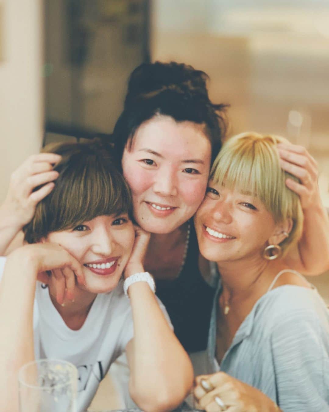 藤田敦子のインスタグラム：「ㅤ Photo by @tsukaka118  すきぴ❤️ なんか皆がいい顔な気がしてる❤️」
