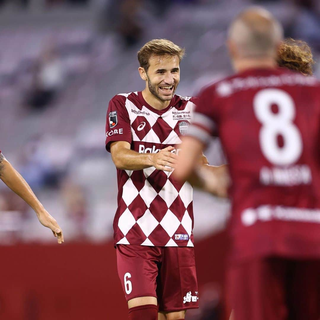 ヴィッセル神戸さんのインスタグラム写真 - (ヴィッセル神戸Instagram)「[MATCH PHOTOS] VISSEL KOBE vs. SAGAN TOSU  #vissel #visselkobe #ヴィッセル #ヴィッセル神戸 #Kobe #神戸 #WeAreKobe #KobeForeverForward #一致団結 #JLeague #Jリーグ #DAZN」9月24日 8時55分 - visselkobe