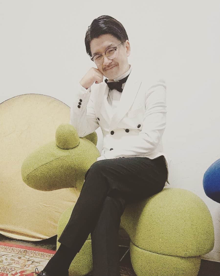 パーティ内山のインスタグラム：「【TV出演情報】9/24(木)25:59〜日本テレビ『ワケあり!レッドゾーン』 本日深夜にこちらに出させていただきます。自宅ロケ&スタジオトークさせていただきました！  #ライセンス #渋谷凪咲 #パーティ内山  #ワケありレッドゾーン  ytv.co.jp/wakeari/」