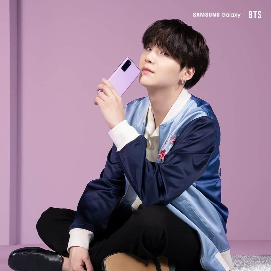 Samsung Mobileさんのインスタグラム写真 - (Samsung MobileInstagram)「Just in from #SamsungEvent: BTS’s #SUGA get his game on with #GalaxyS20FE in Cloud Lavender. #GalaxyxBTS @bts.bighitofficial」9月24日 0時40分 - samsungmobile