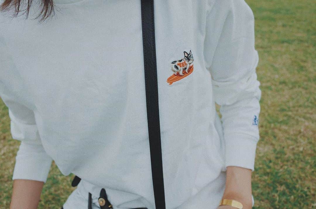 のインスタグラム：「.  いい感じの長袖なくて撮影行く途中で購入👕  かわいい  #theendlesssummer  #tes  #ロンt」