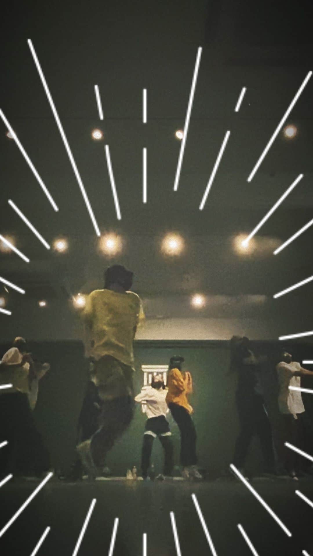 akihicのインスタグラム：「🤏」