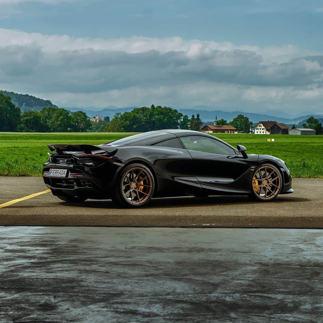 CarsWithoutLimitsさんのインスタグラム写真 - (CarsWithoutLimitsInstagram)「McLaren 720s on FR8 available from our friends @limitlesstirerim   We wanna hook you guys up so use our promo code “CarsWithoutLimits” and get 30% off this month. #carswithoutlimits #limitlesstire #dodge #charger #toronto #brampton #vaughan #missisauga #scarborough #tireshop #wheels #rims #tire #tires @ferradawheels」9月24日 0時53分 - carswithoutlimits