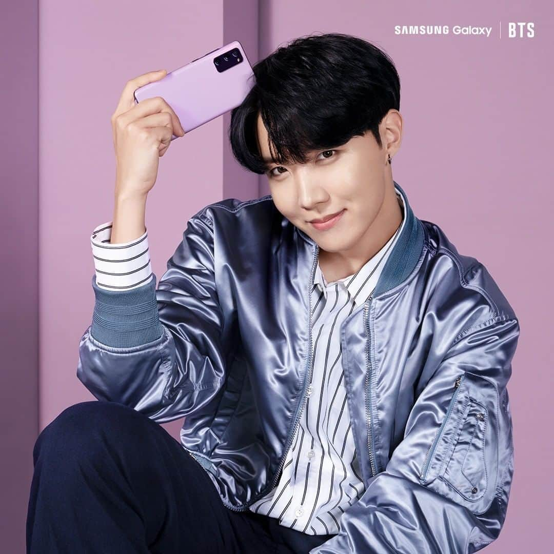 Samsung Mobileさんのインスタグラム写真 - (Samsung MobileInstagram)「Just in from #SamsungEvent: BTS’s #jhope keeps it real casual with #GalaxyS20FE in Cloud Lavender. #GalaxyxBTS @bts.bighitofficial」9月24日 1時00分 - samsungmobile