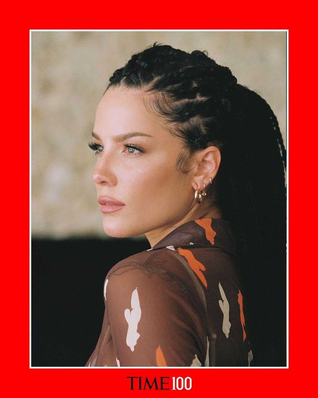 Halseyのインスタグラム：「It’s an absolute honor to be named one of @time ‘s 100 Most Influential People in the world. Thank you to my friends BTS @bts.bighitofficial for writing a beautiful piece about our work and friendship to introduce me. And thank you to everyone who tuned in to watch my performance last night. It is overwhelming to be recognized in this way, but I can only hope that with the support of my friends and fans we can do so much more with our platform in a time where we need it the most.」