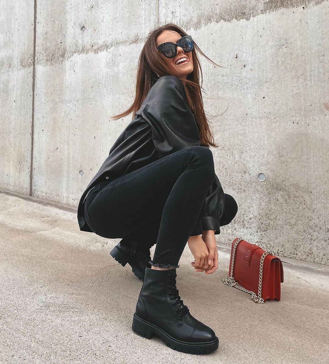 ALDO shoesさんのインスタグラム写真 - (ALDO shoesInstagram)「Sustainability is badass for cutie @mariiheleen rocking our fall-ready Reilly boots. Discover more styles from our  #AldoLovePlanet collection, made with planet-friendly materials, in bio. #AldoCrew #AldoEstonia」9月24日 3時00分 - aldo_shoes